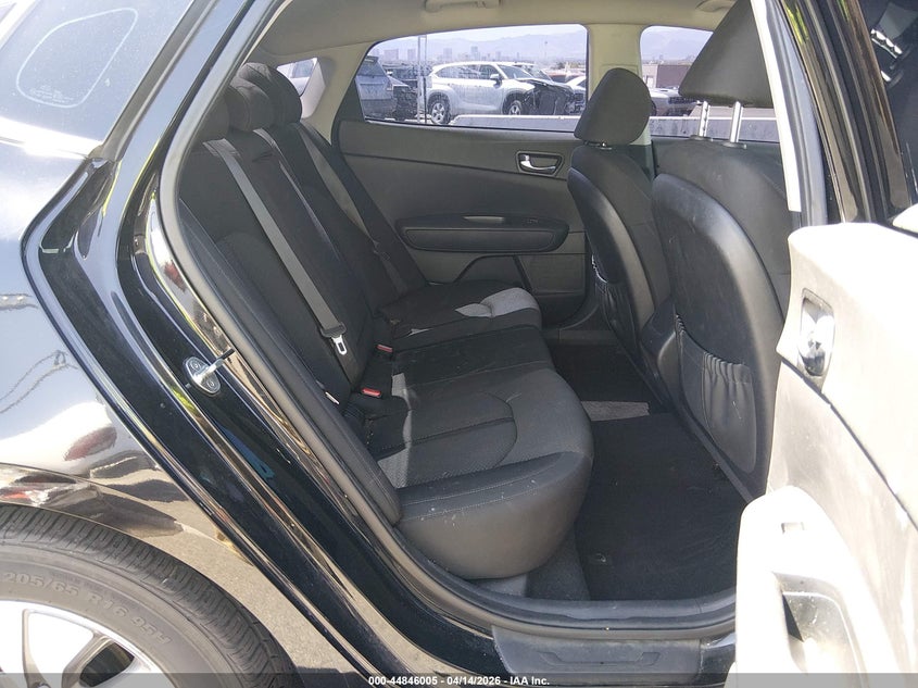 2017 Kia Optima Hybrid VIN: KNAGT4LE4H5017657 Lot: 44846005