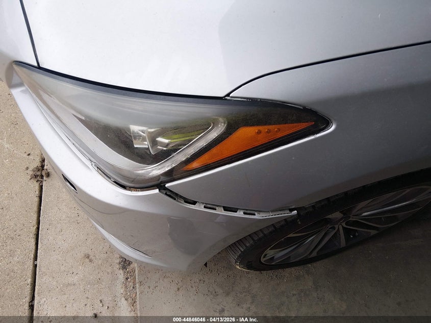 2015 Hyundai Genesis 3.8 VIN: KMHGN4JE9FU073754 Lot: 44846046