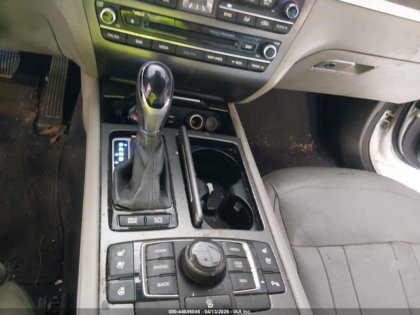 2015 Hyundai Genesis 3.8 VIN: KMHGN4JE9FU073754 Lot: 44846046