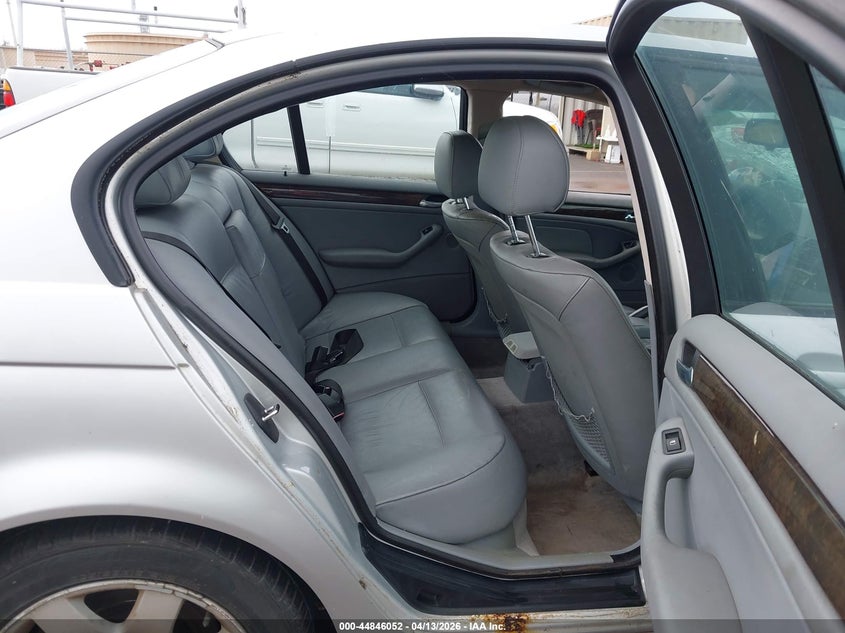 2001 BMW 325I VIN: WBAAV33401FU89792 Lot: 44846052