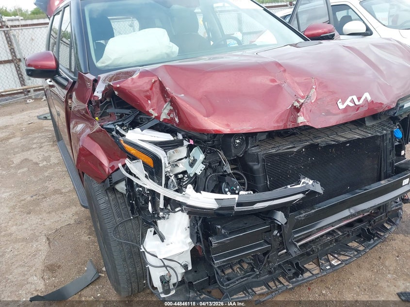 2025 KIA CARNIVAL MPV auction photo 6