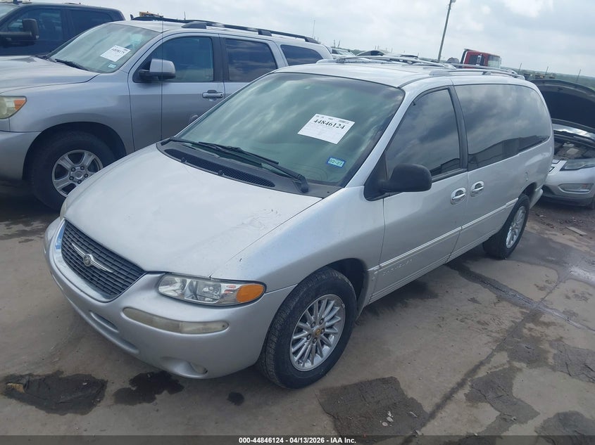 2000 Chrysler Town & Country Limited