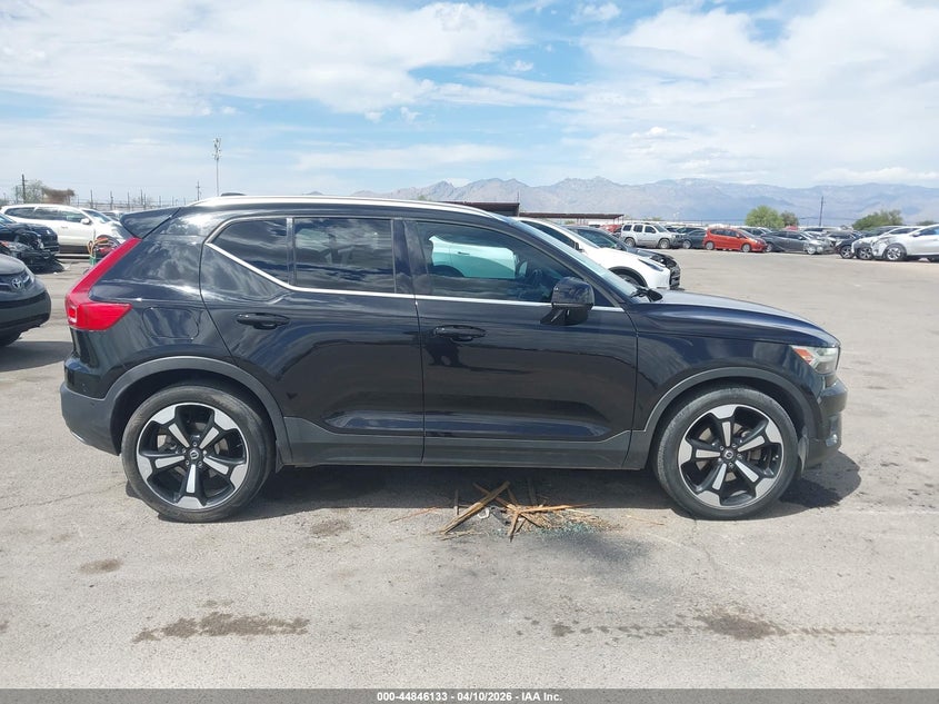 2019 Volvo Xc40 T4 Inscription VIN: YV4AC2HL3K2118876 Lot: 44846133