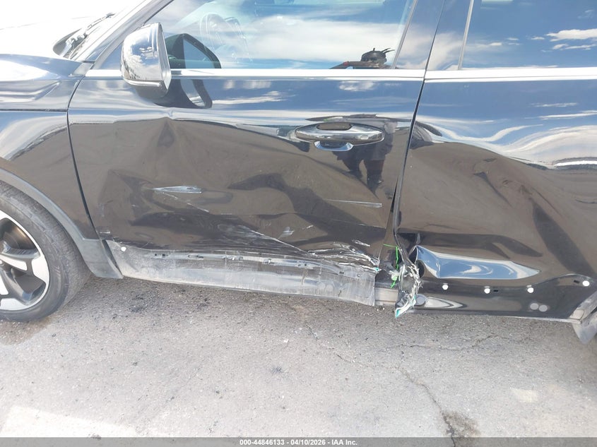 2019 Volvo Xc40 T4 Inscription VIN: YV4AC2HL3K2118876 Lot: 44846133