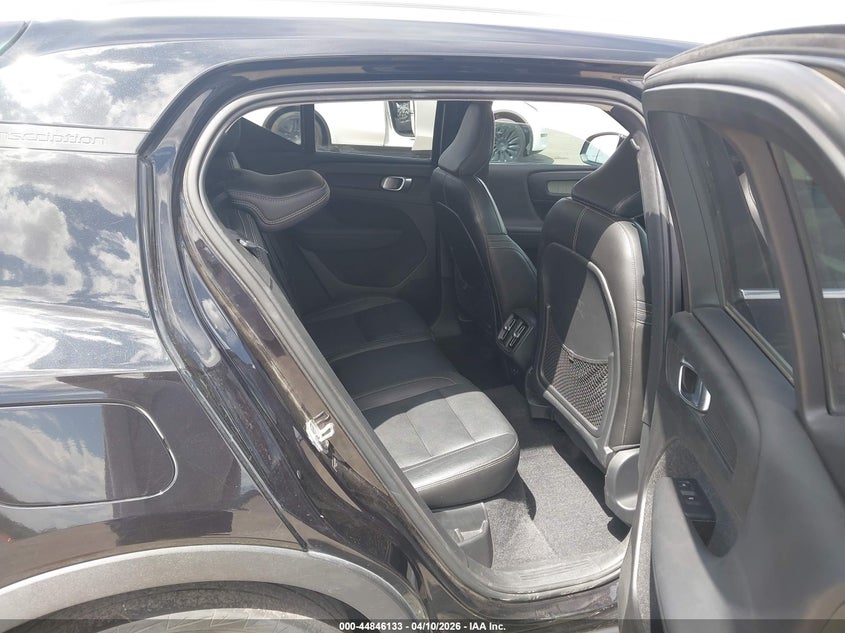2019 Volvo Xc40 T4 Inscription VIN: YV4AC2HL3K2118876 Lot: 44846133