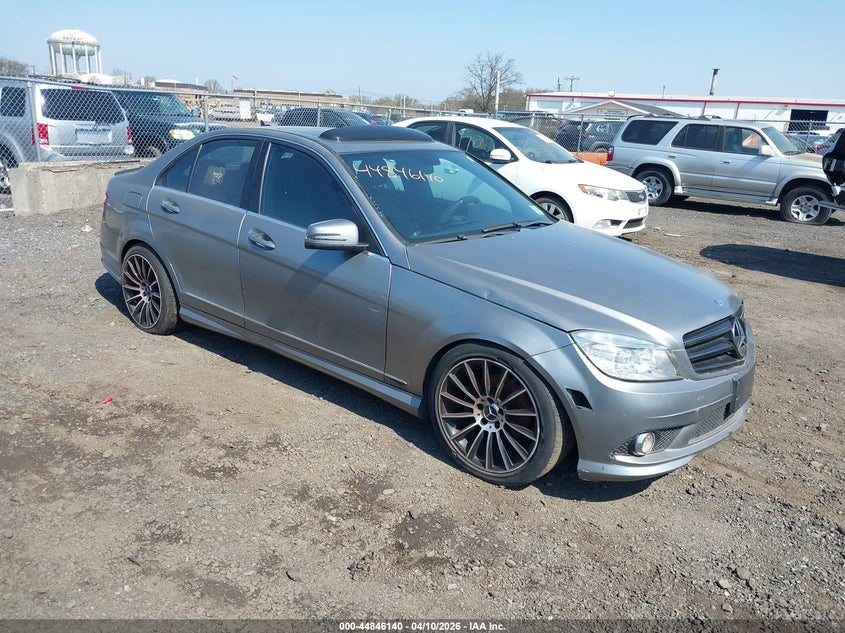 2010 Mercedes-Benz C 300 Luxury 4Matic/Sport 4Matic