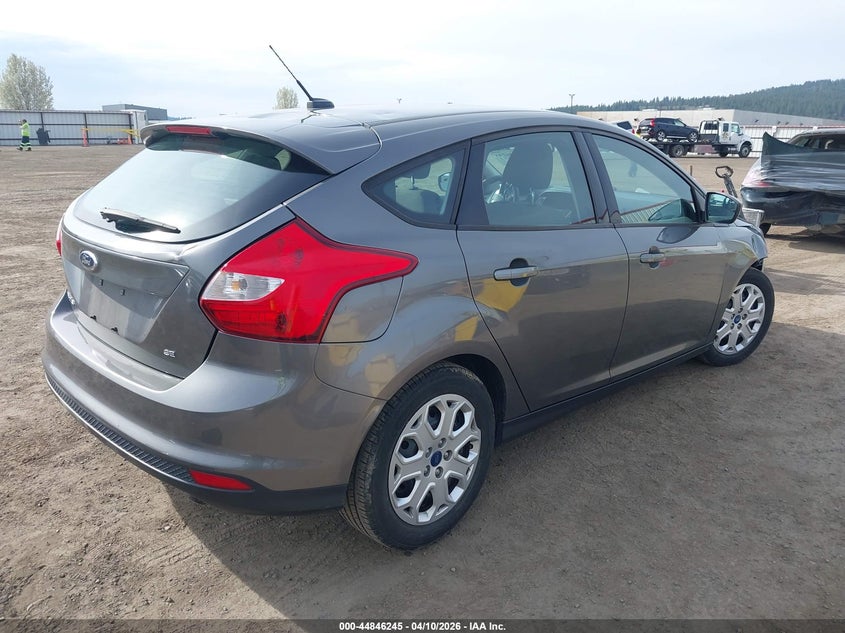 2012 Ford Focus 2.0 Se grey Lot 111044846245 Vin 1FAHP3K26CL330748