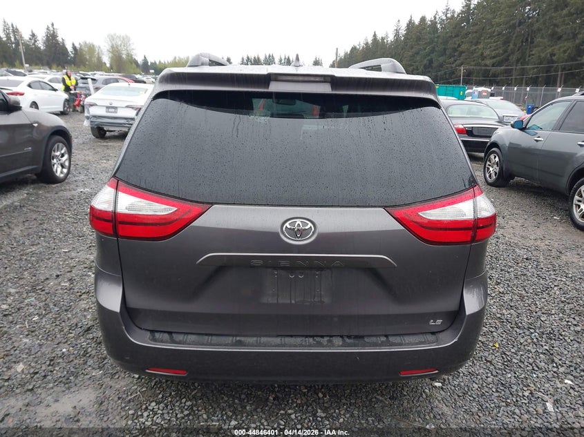 VIN 5TDKZ3DC3JS927612 2018 TOYOTA SIENNA LE 8 PASSENGER