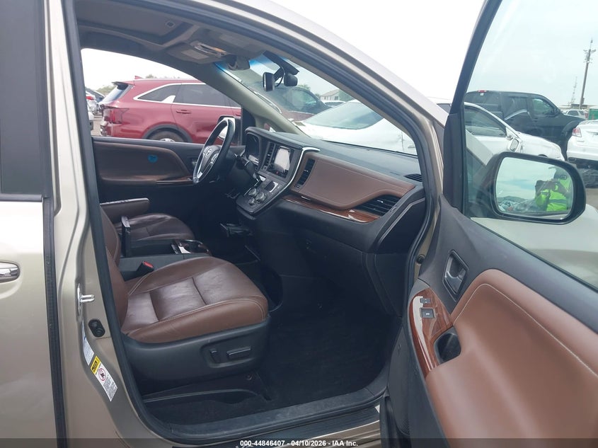 2015 Toyota Sienna Limited Premium 7 Passenger