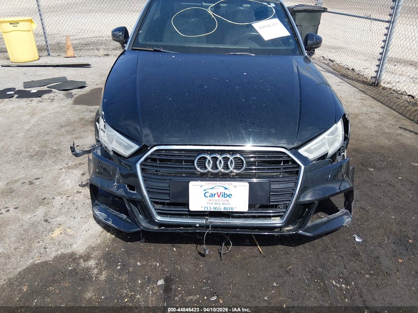 2018 Audi A3 2.0 2.0T Premium/2.0T Tech Premium black Lot 111044846423 Vin WAU5ULFF0J1002363