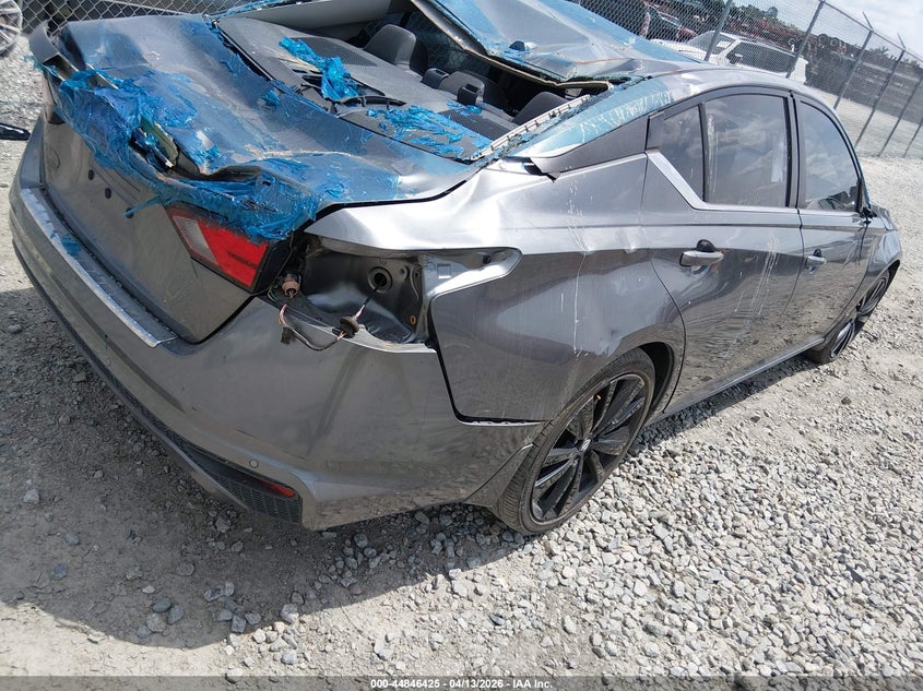 2022 Nissan Altima Sr Fwd