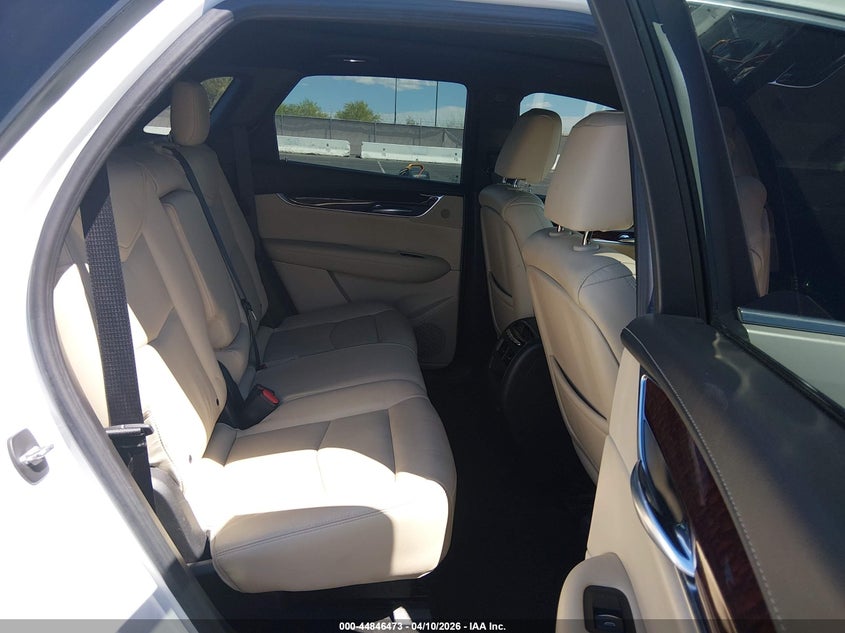 2017 Cadillac Xt5 Premium Luxury VIN: 1GYKNCRS5HZ324160 Lot: 44846473