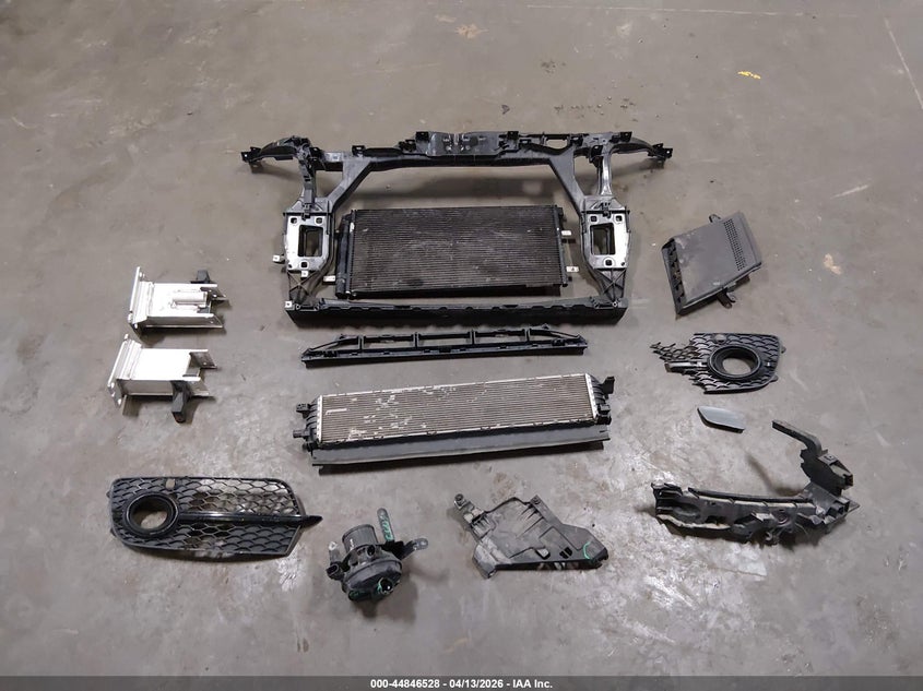 2016 Audi Sq5 3.0T Premium Plus VIN: WA1CCAFP4GA011452 Lot: 44846528