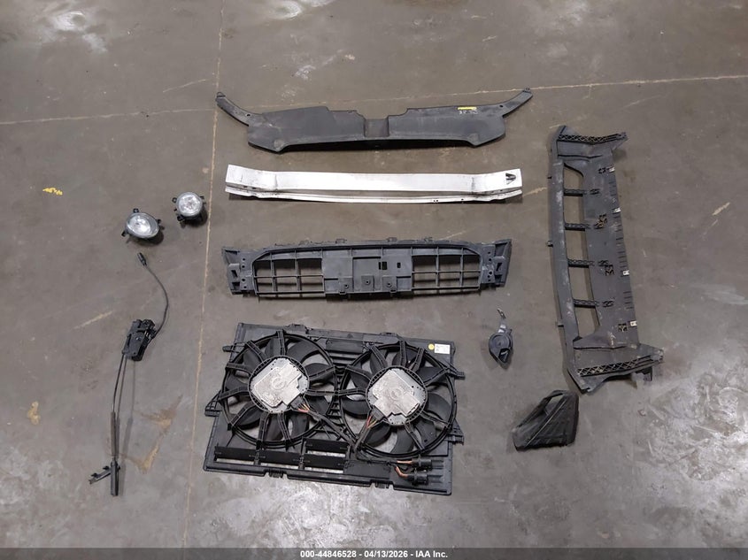 2016 Audi Sq5 3.0T Premium Plus VIN: WA1CCAFP4GA011452 Lot: 44846528