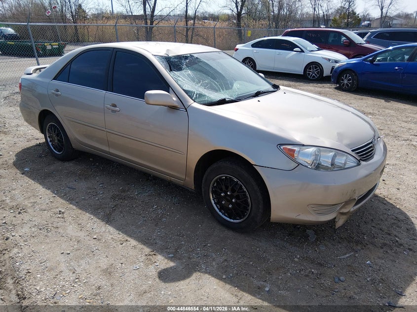 2005 Toyota Camry Le