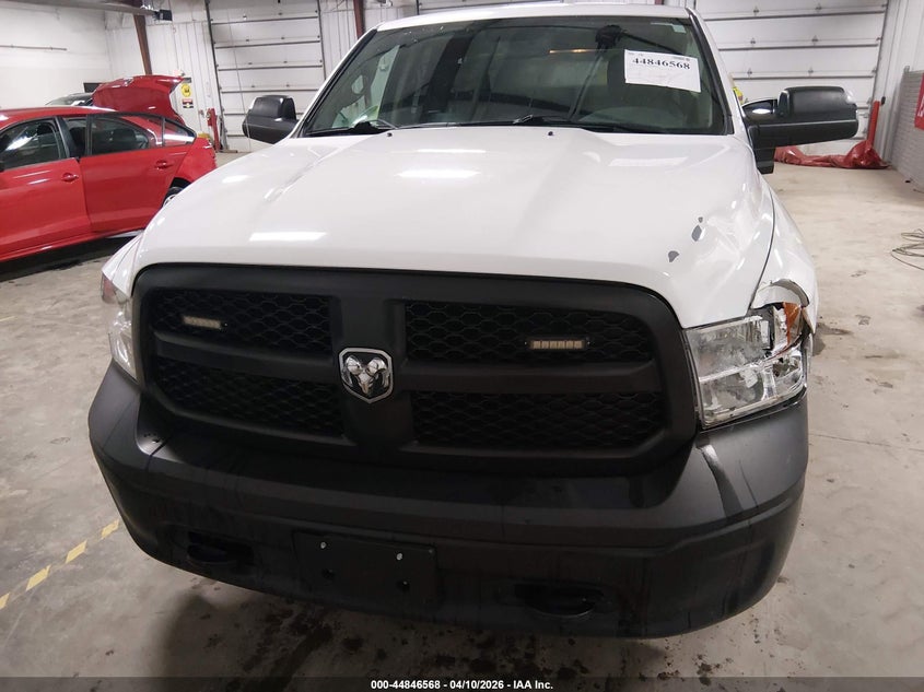 1C6RR7FT4LS159367 2020 Ram 1500 5.7 Ram Classic Tradesman 4X4 6'4 Box white
