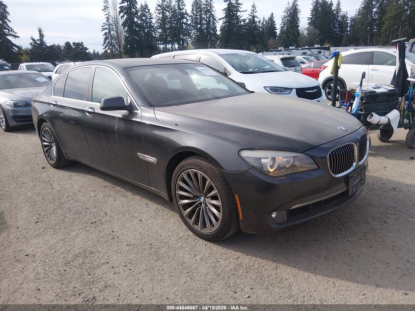 2011 BMW 740I
