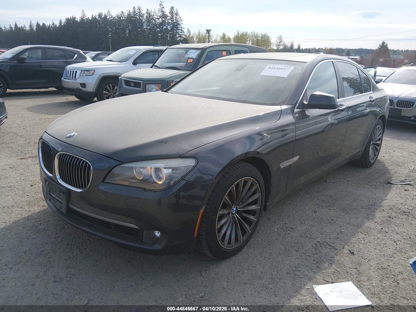 2011 BMW 740I
