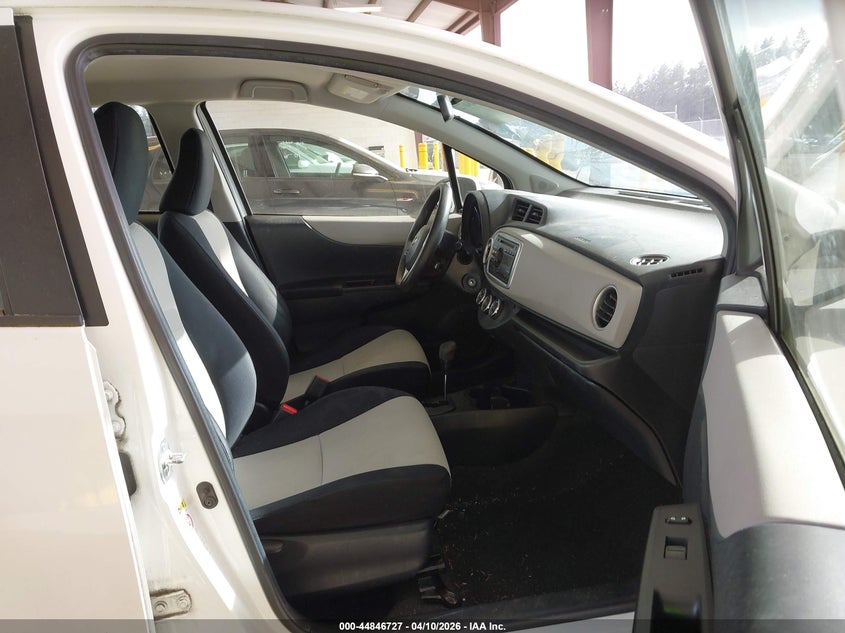 2012 Toyota Yaris Le