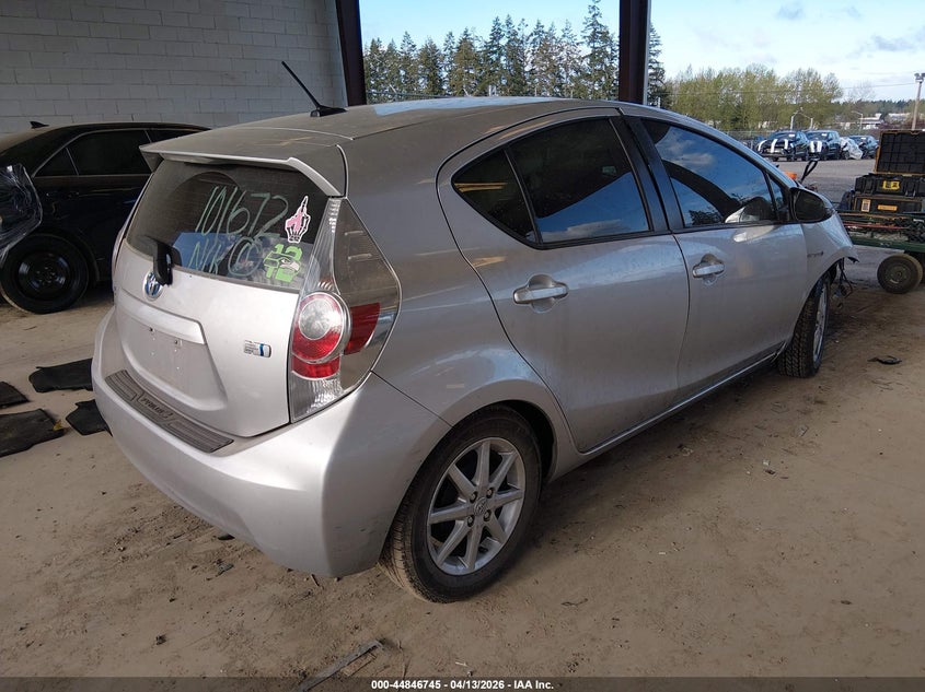 2013 Toyota Prius C Four