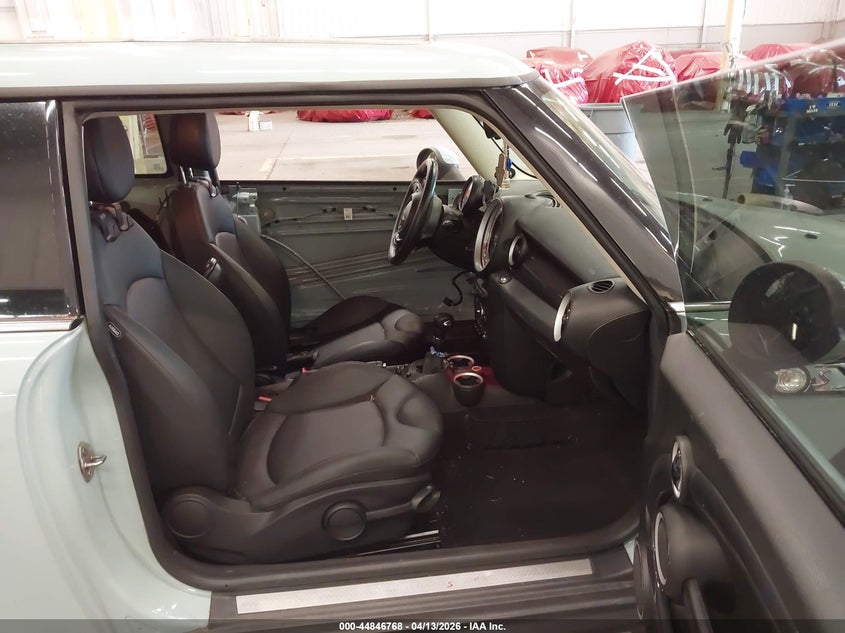 2012 MINI COOPER S auction photo 5