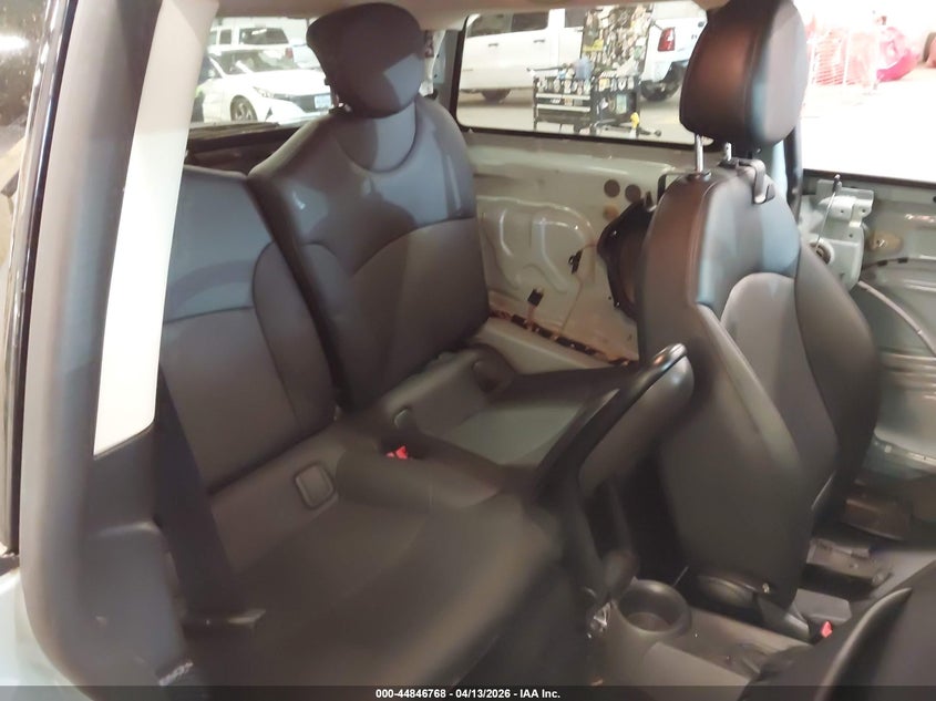2012 MINI COOPER S auction photo 8