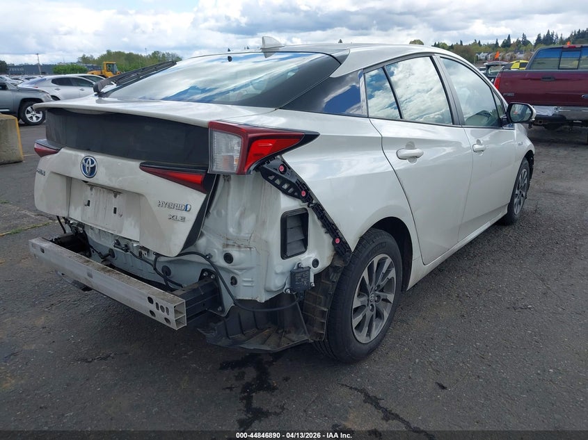 2019 Toyota Prius Xle