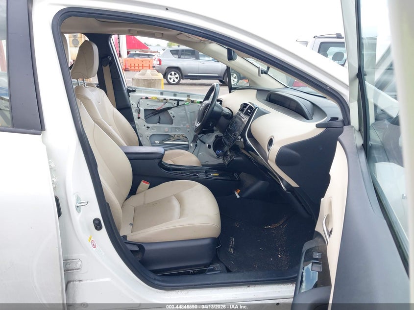 2019 Toyota Prius Xle