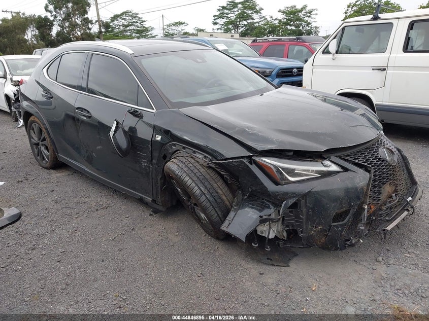 2022 LEXUS UX 200 F SPORT — Галерея фотографий