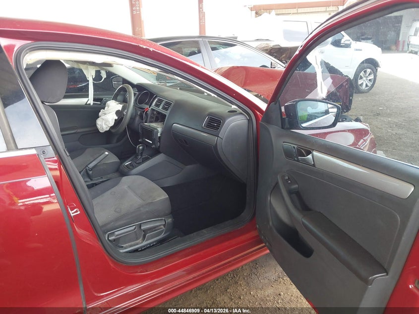 2017 Volkswagen Jetta 1.4 1.4T S red Lot 111044846909 Vin 3VW2B7AJ0HM314482