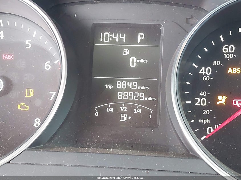 3VW2B7AJ0HM314482 2017 Volkswagen Jetta 1.4 1.4T S red