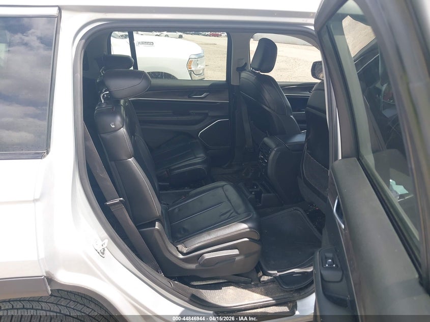 2022 Jeep Grand Cherokee L Limited 4X2 VIN: 1C4RJJBG8N8616462 Lot: 44846944