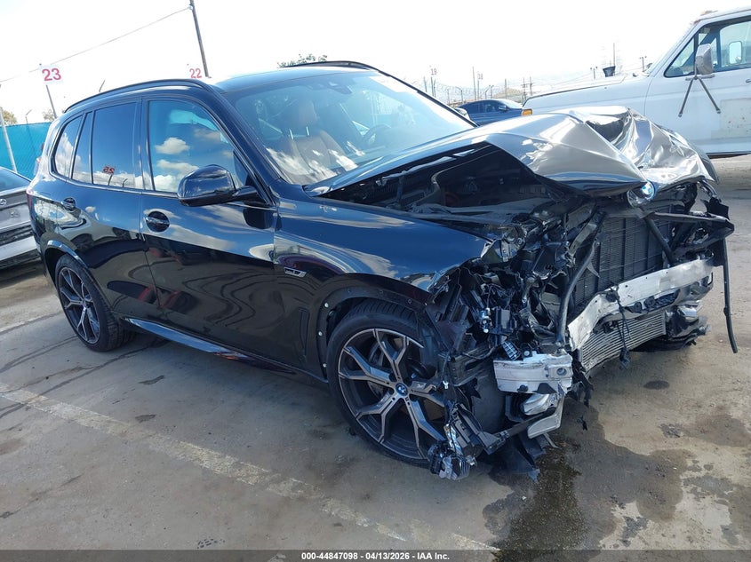 2022 BMW X5 Phev xDrive45E VIN: 5UXTA6C05N9M49653 Lot: 44847098