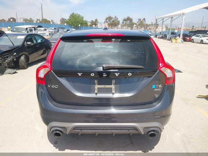 2015 Volvo V60 T6 R-Design VIN: YV1902SG9F1204595 Lot: 44847109