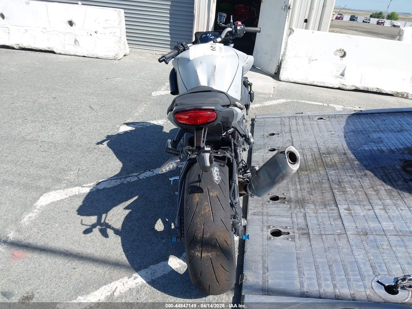 2025 Yamaha Mtn1000 C VIN: JYARN79YXSA000686 Lot: 44847149