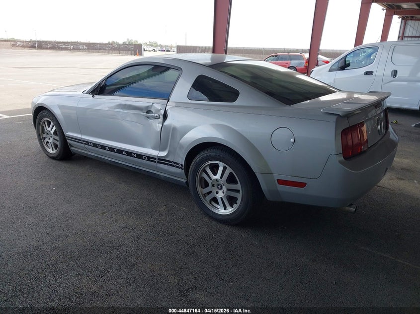 2007 Ford Mustang V6 Deluxe/V6 Premium