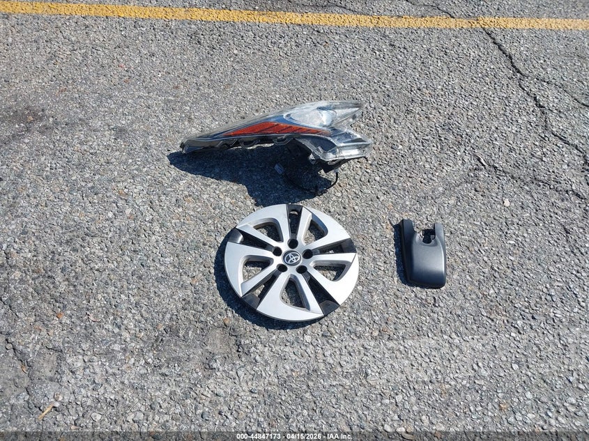 2017 Toyota Prius Two VIN: JTDKBRFU1H3047601 Lot: 44847173