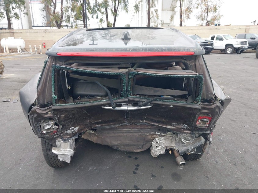 2009 Mini Cooper Clubman VIN: WMWML335X9TX35725 Lot: 44847178