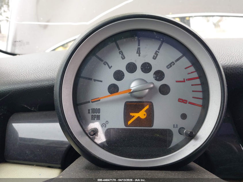 2009 Mini Cooper Clubman VIN: WMWML335X9TX35725 Lot: 44847178