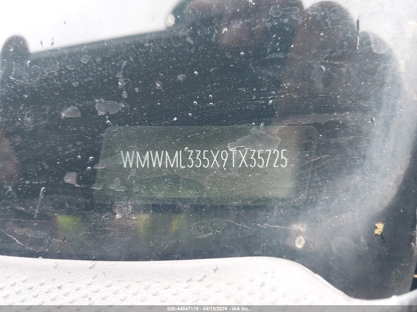 2009 Mini Cooper Clubman VIN: WMWML335X9TX35725 Lot: 44847178