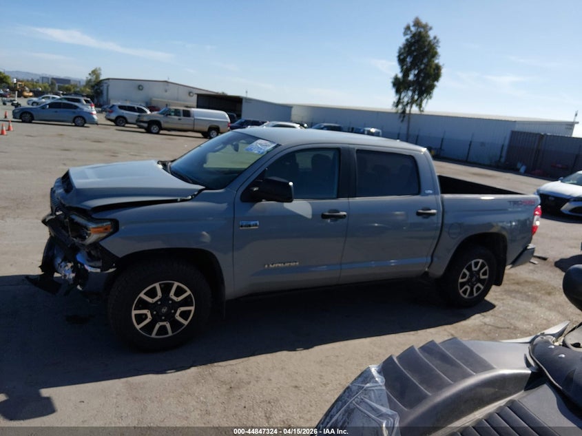 2018 Toyota Tundra Sr5 5.7L V8 VIN: 5TFDY5F18JX699264 Lot: 44847324