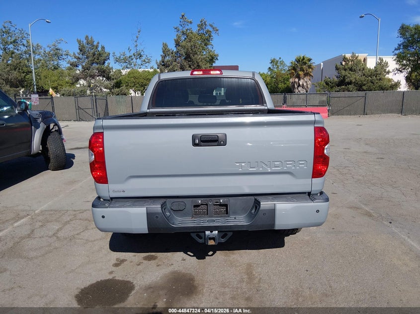 2018 Toyota Tundra Sr5 5.7L V8 VIN: 5TFDY5F18JX699264 Lot: 44847324