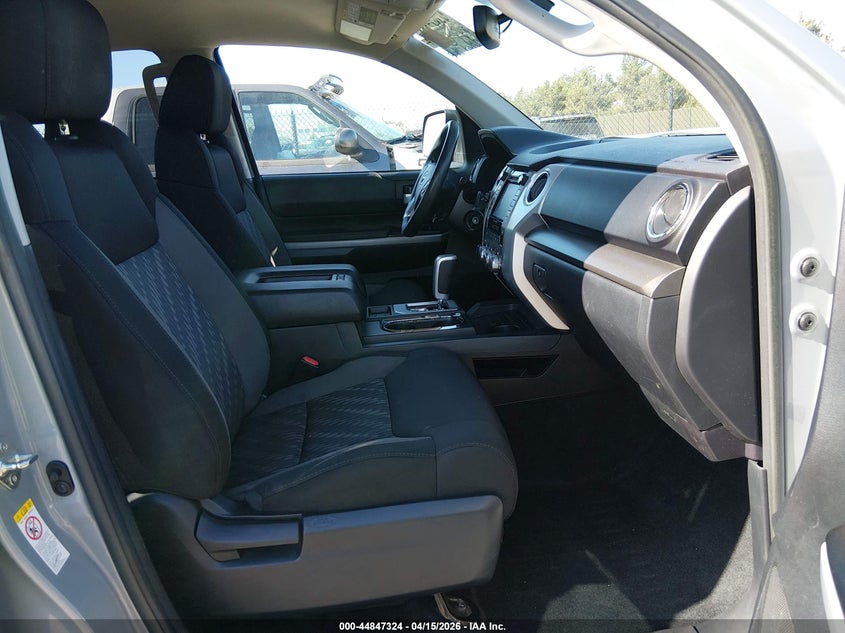 2018 Toyota Tundra Sr5 5.7L V8