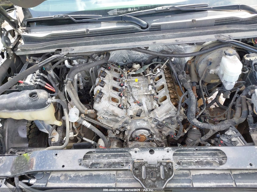 2015 Chevrolet Tahoe Ls VIN: 1GNSKAKC2FR611272 Lot: 44847394