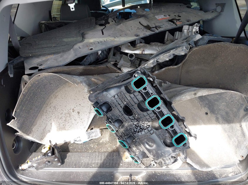 2015 Chevrolet Tahoe Ls VIN: 1GNSKAKC2FR611272 Lot: 44847394