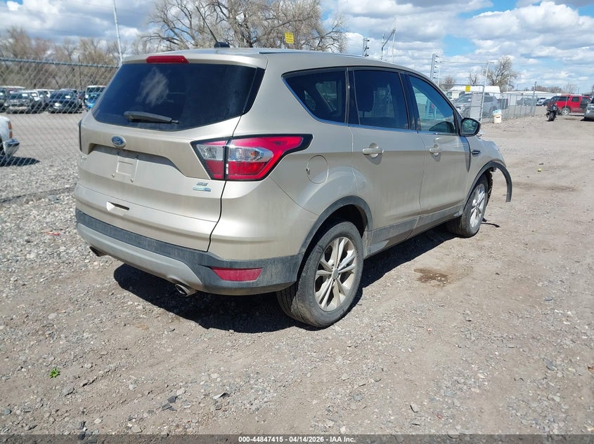 2017 Ford Escape 1.5 Se beige Lot 111044847415 Vin 1FMCU9GD2HUE50201