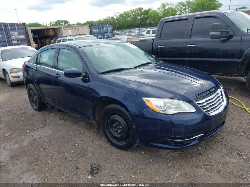2013 Chrysler 200 Touring