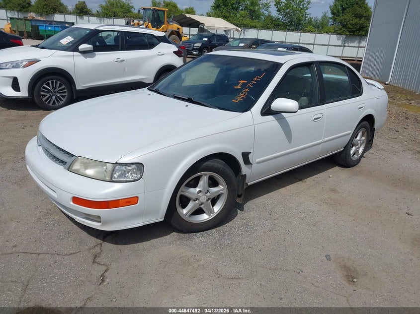 1997 NISSAN MAXIMA SEDAN 3.0L V-6 DOHC, 190HP