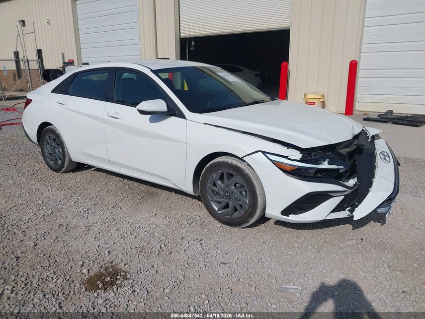 Vin: kmhlm4dj4tu193290, lot: 45344851, hyundai elantra hybrid blue 2026 img_1