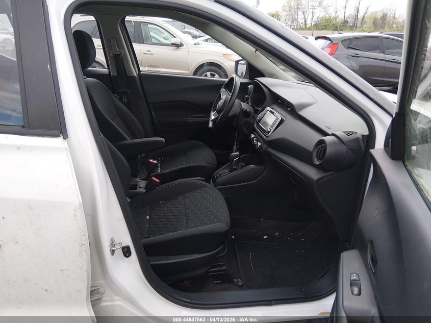 2022 Nissan Kicks S Xtronic Cvt